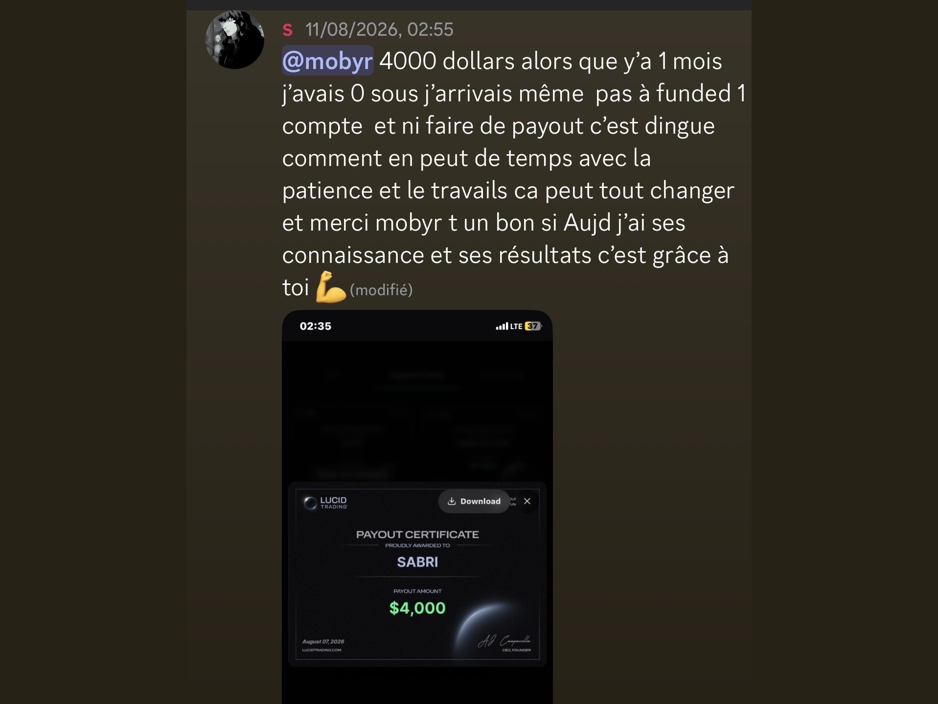 Membre suivi en 1:1 avec un certificat de payout de 4 000 $ après un mois